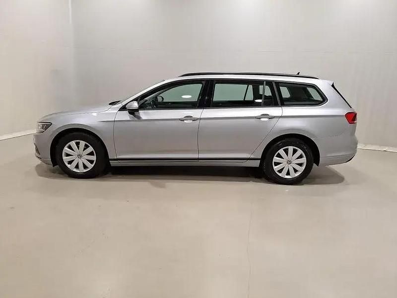 Gebraucht VW Passat 150 PS (110 kW) 2020 Pyritsilber metallic Kombi