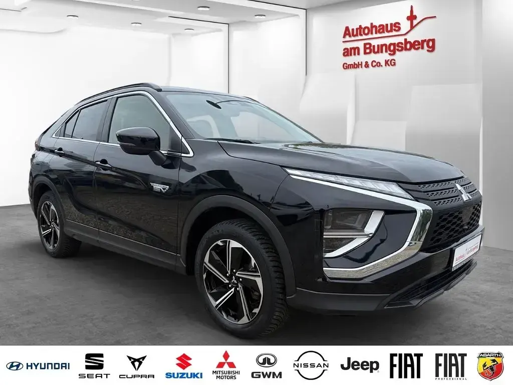 Usado Mitsubishi Eclipse Cross Basis 188 CV (138 kW) 2022 Negro SUV