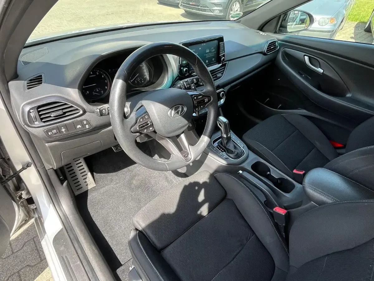 Gebraucht Hyundai i30 N Line 140 PS (102 kW) 2020 Silber Limousine