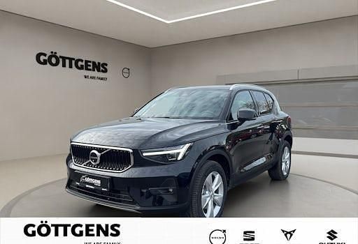 Neu Volvo XC40 Core 163 PS (119 kW) 2025 Schwarz SUV