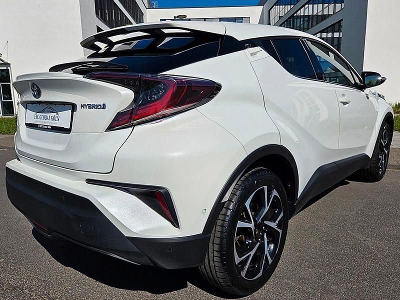Gebraucht Toyota C-HR Team 122 PS (89 kW) 2019 Weiß SUV