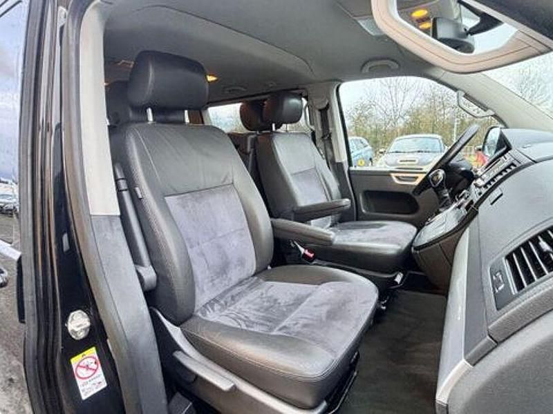 Second-hand VW Multivan Highline 180 CP (132 kW) 2010 Negru Monovolum