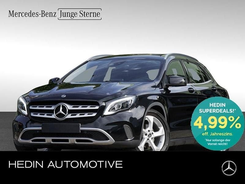 Schwarz Gebraucht 2019 Mercedes GLA180 Urban SUV | 21.200 € (Guter Preis) - Bild 1/4