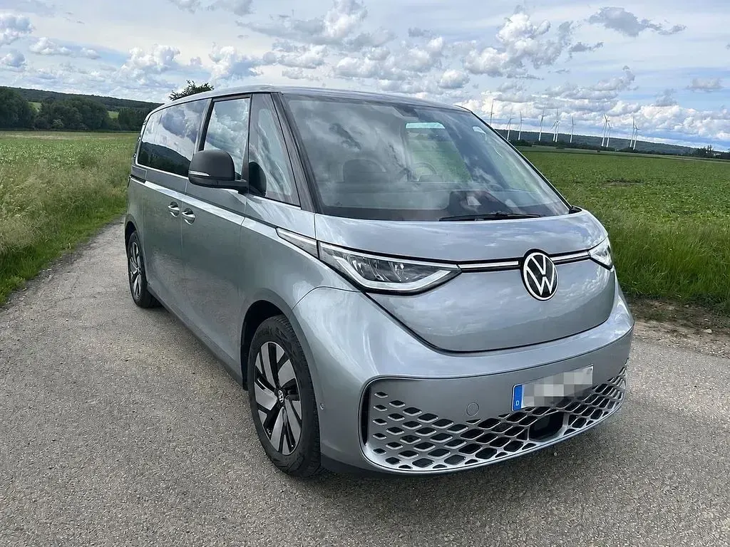 Gebraucht VW ID. Buzz Pro 210 kW (286 PS) 2025 Silber Van / Kleinbus