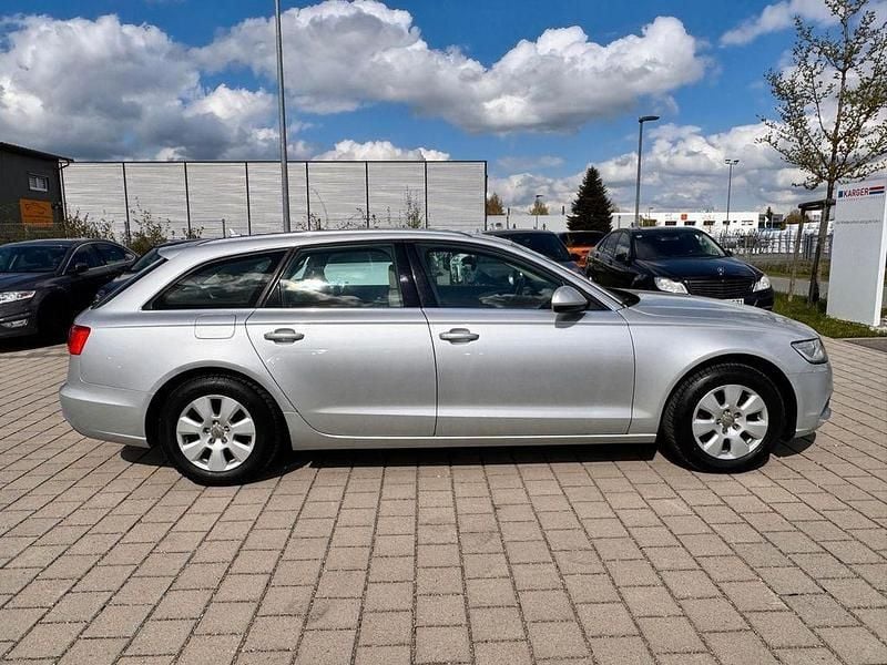 Usado Audi A6 Business 177 HP (130 kW) 2012 Prateado Carrinha