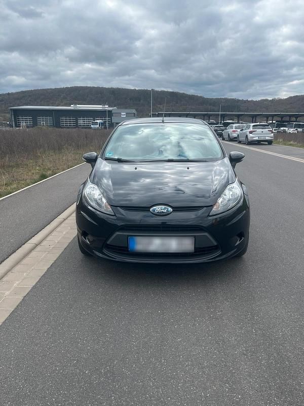 Gebraucht Ford Fiesta 82 PS (60 kW) 2010 Schwarz Kleinwagen