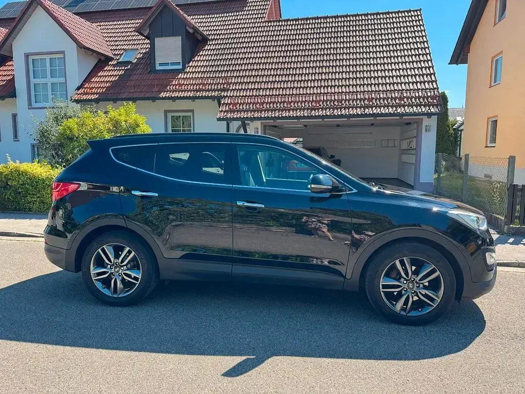 Gebraucht Hyundai Santa Fe Premium 197 PS (144 kW) 2015 Schwarz SUV