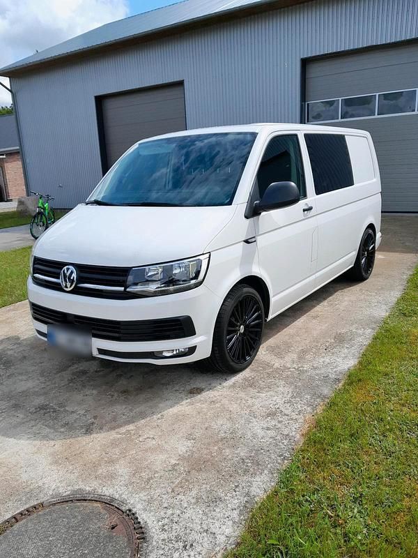 Gebraucht VW Transporter 150 PS (110 kW) 2018 Weiß Van