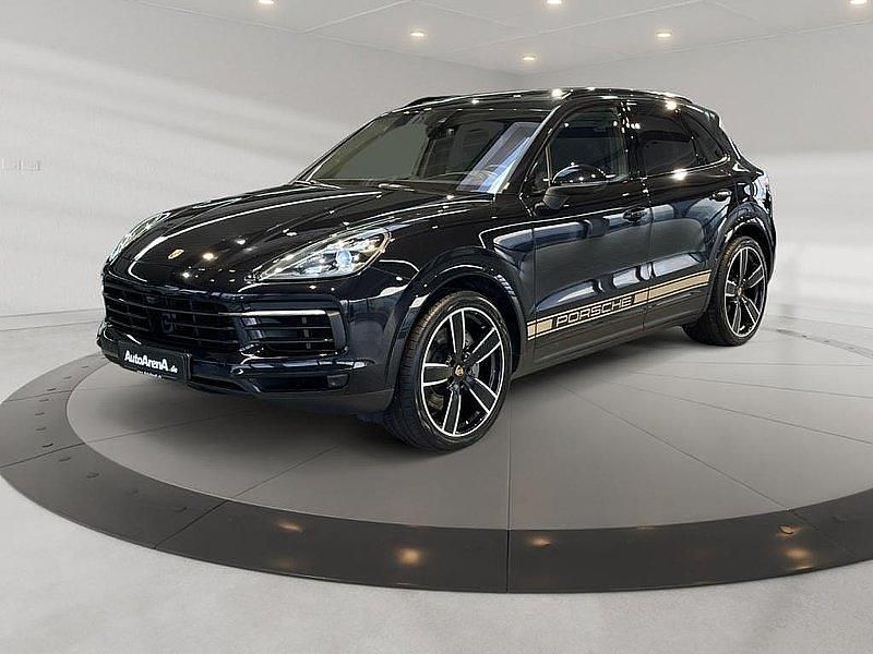 Tiefschwarzmetallic Gebraucht 2022 Porsche Cayenne S SUV | 76.925 € (Etwas zu teuer) - Bild 1/4