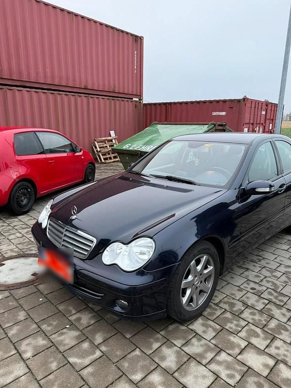 Gebraucht Mercedes C180 143 PS (105 kW) 2007 Blau Limousine