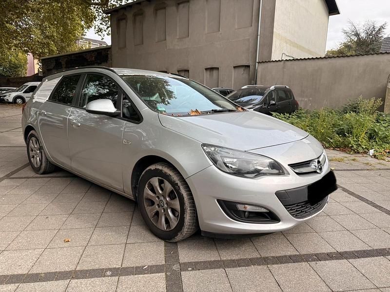 Silber Gebraucht 2014 Opel Astra Kombi | 2.700 € (Superpreis) - Bild 1/4