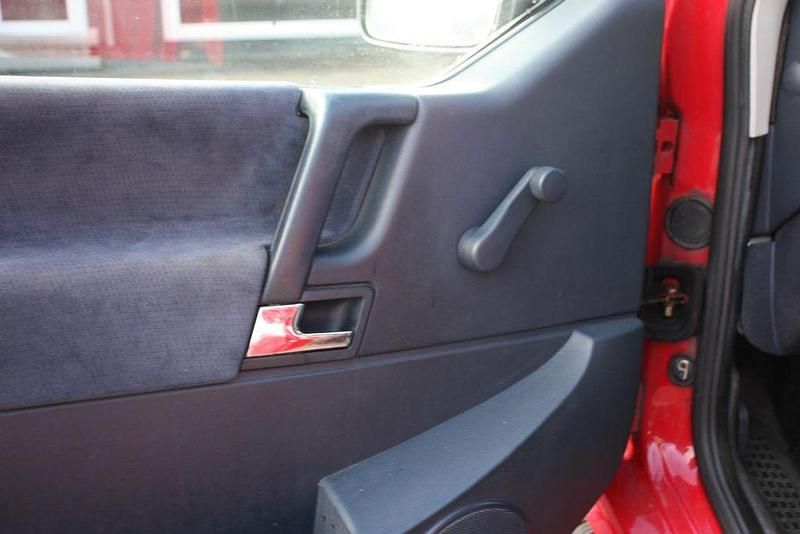 Gebraucht VW T4 Comfortline 102 PS (75 kW) 2000 Rot Van