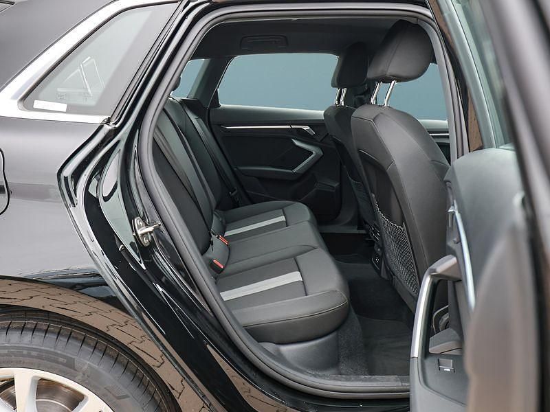 Gebraucht Audi A3 150 PS (110 kW) 2025 Schwarz Limousine