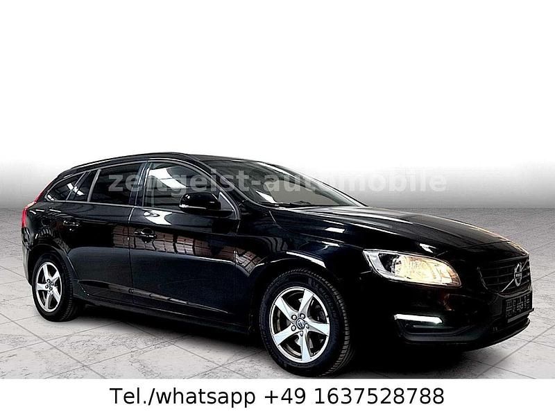 Black solid "stone" / solid Gebraucht 2018 Volvo V60 Kombi | 15.385 € (Superpreis) - Bild 1/4
