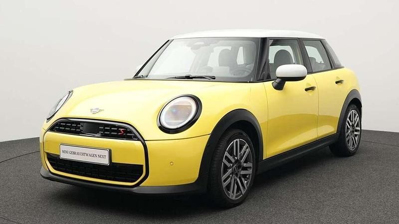 Gelb Gebraucht 2024 Mini Cooper S Classic Kleinwagen | 28.992 € (Fairer Preis) - Bild 1/4