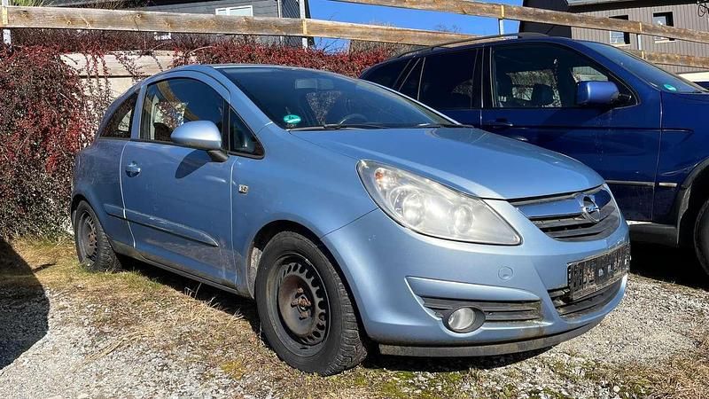 Gebraucht Opel Corsa Catch Me 80 PS (58 kW) 2007 Aeroblau mi2 Kleinwagen