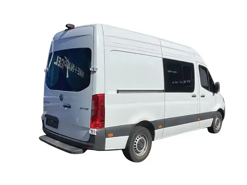 Gebraucht Mercedes Sprinter 170 PS (125 kW) 2024 Arktikweiß Van