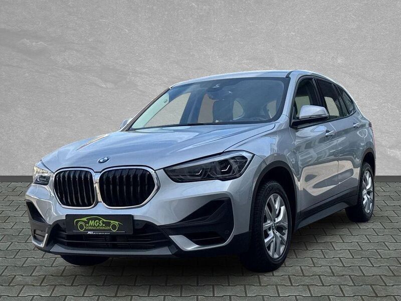 Silber metallic Gebraucht 2020 BMW X1 Advantage SUV | 22.490 € (Fairer Preis) - Bild 1/4