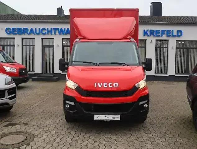 Używany Iveco Daily 135 KM (99 kW) 2016 Czerwony