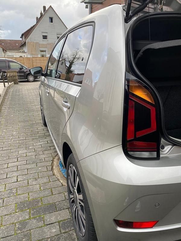 Gebraucht VW up! Active 68 PS (50 kW) 2022 Silber Kleinwagen