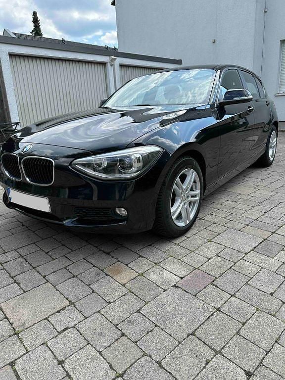 Gebraucht BMW 118 143 PS (105 kW) 2012 Schwarz Kleinwagen