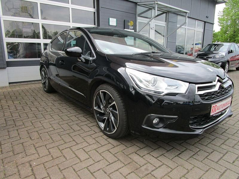 Gebraucht Citroën DS4 Sport Chic 163 PS (119 kW) 2013 Schwarz Kleinwagen