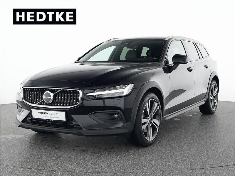 Gebraucht Volvo V60 CC Plus 197 PS (144 kW) 2024 Schwarz Kombi
