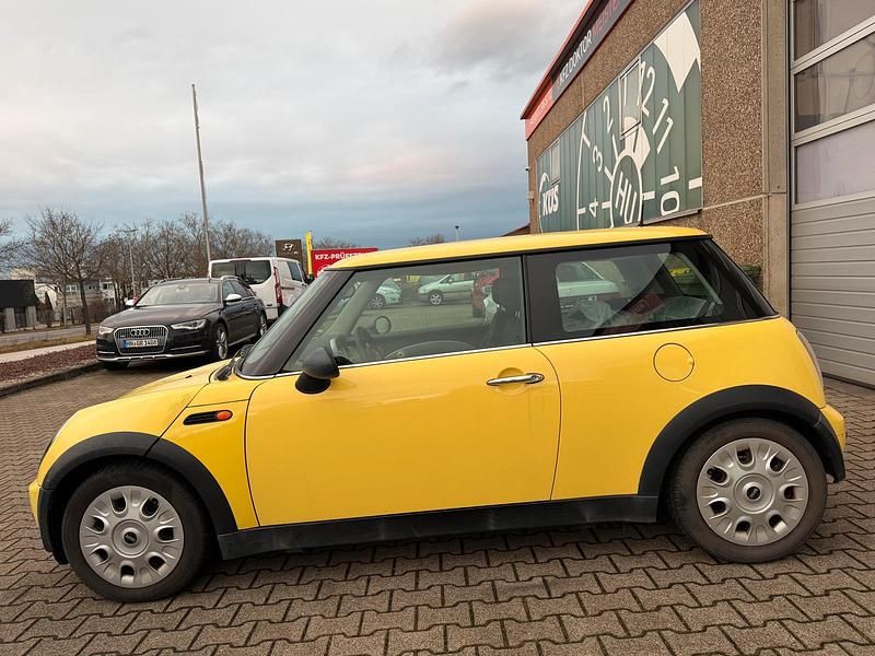 Gelb Gebraucht 2002 Mini Cooper Kleinwagen | 650 € (Superpreis) - Bild 1/4