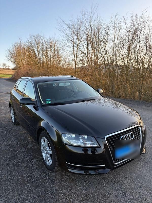 Gebraucht Audi A3 Ambiente 105 PS (77 kW) 2011 Schwarz Kleinwagen