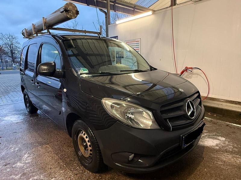 Schwarz Gebraucht 2014 Mercedes Citan 111 Limousine | 5.000 € (Guter Preis) - Bild 1/4