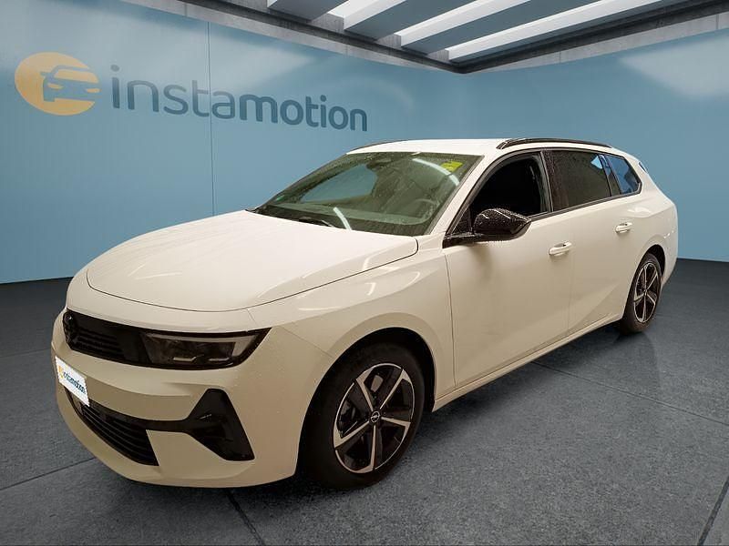 Weiß Gebraucht 2024 Opel Astra Kombi | 25.549 € (Etwas zu teuer) - Bild 1/4