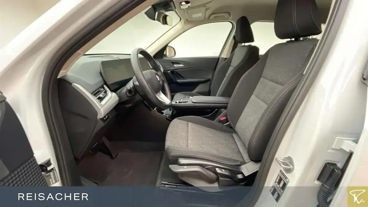 Gebraucht BMW X1 150 PS (110 kW) 2025 Mineralweiß metallic SUV