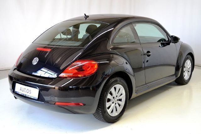 Second-hand VW Beetle 105 CP (77 kW) 2012 Negru Hatchback