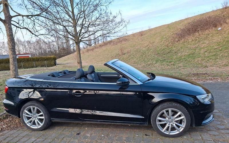 Schwarz Gebraucht 2015 Audi A3 Cabriolet Ambiente Cabrio | 16.900 € (Etwas zu teuer) - Bild 1/4