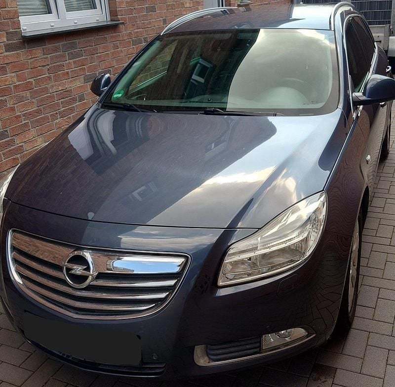 Blau Gebraucht 2010 Opel Insignia Kombi | 3.300 € (Fairer Preis) - Bild 1/4