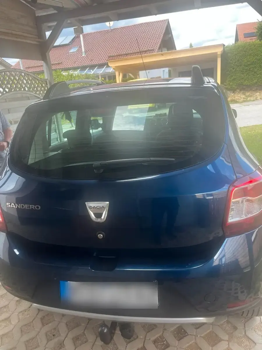 Gebraucht Dacia Sandero 90 PS (66 kW) 2016 Blau Limousine