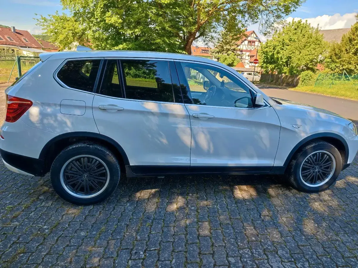 Gebraucht BMW X3 184 PS (135 kW) 2011 Weiß SUV