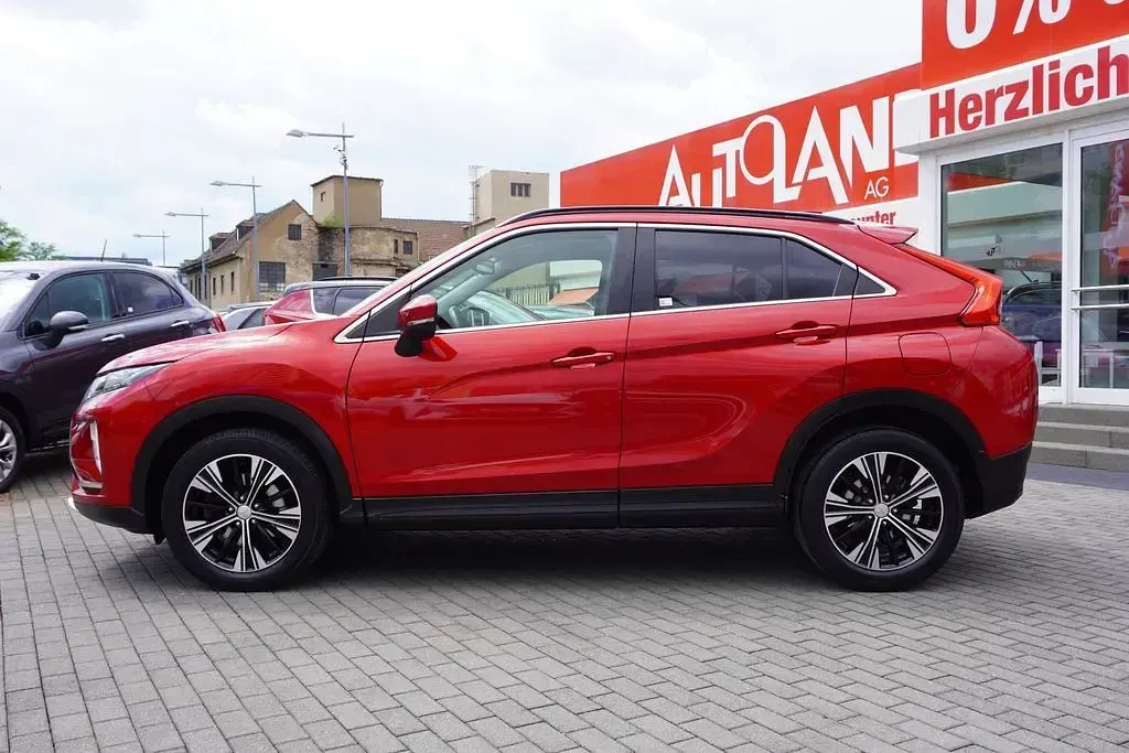 Używany Mitsubishi Eclipse Cross Active 163 KM (119 kW) 2019 Czerwony SUV