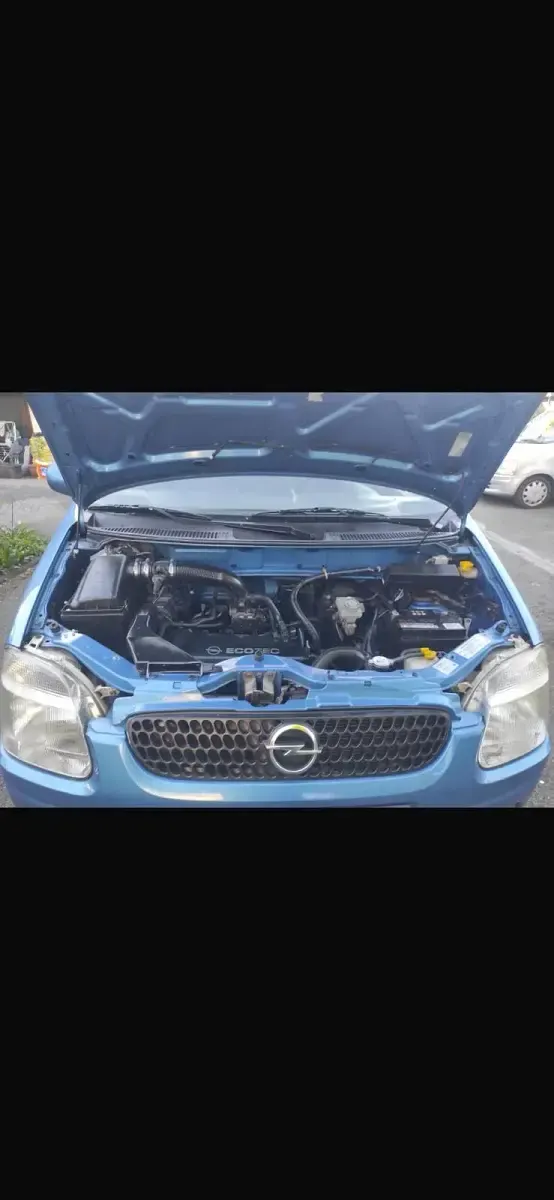 Usata Opel Agila 75 CV (55 kW) 2000 Blu Monovolume