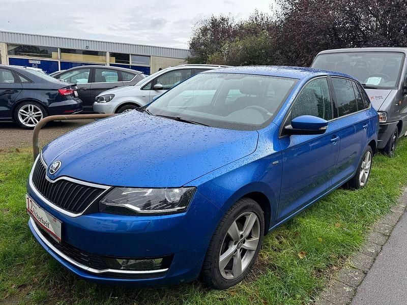 Blau Gebraucht 2018 Skoda Rapid Clever SUV | 6.650 € (Fairer Preis) - Bild 1/4