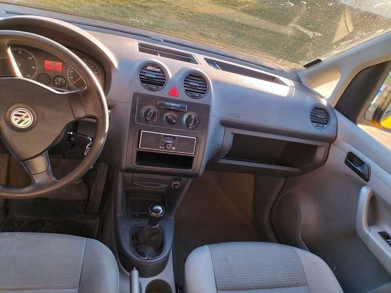 Gebraucht VW Caddy 105 PS (77 kW) 2006 Gelb Van / Kleinbus