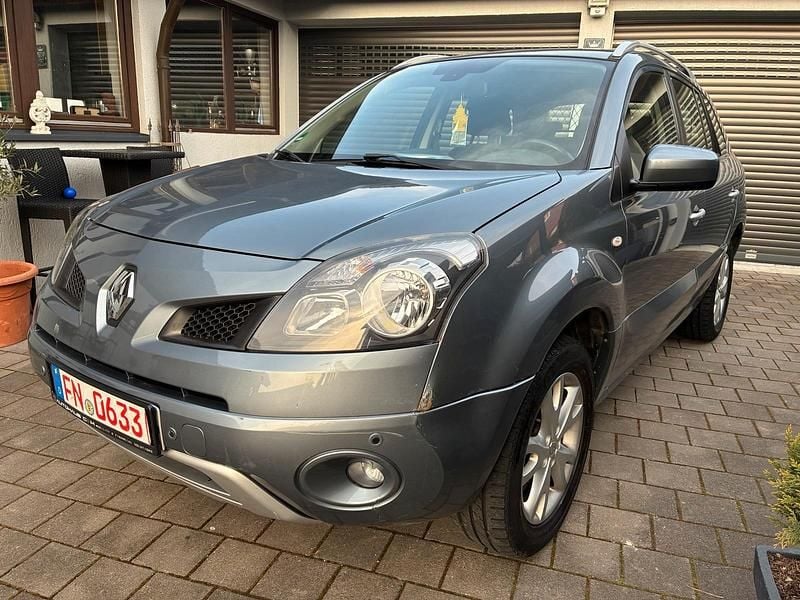 Gebraucht Renault Koleos Dynamique 171 PS (125 kW) 2009 Grau SUV