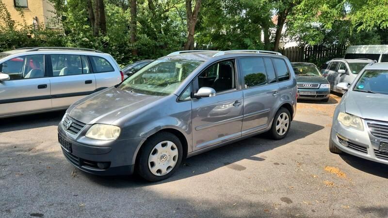 Silber Gebraucht 2004 VW Touran Van / Kleinbus | 999 € (Superpreis) - Bild 1/4