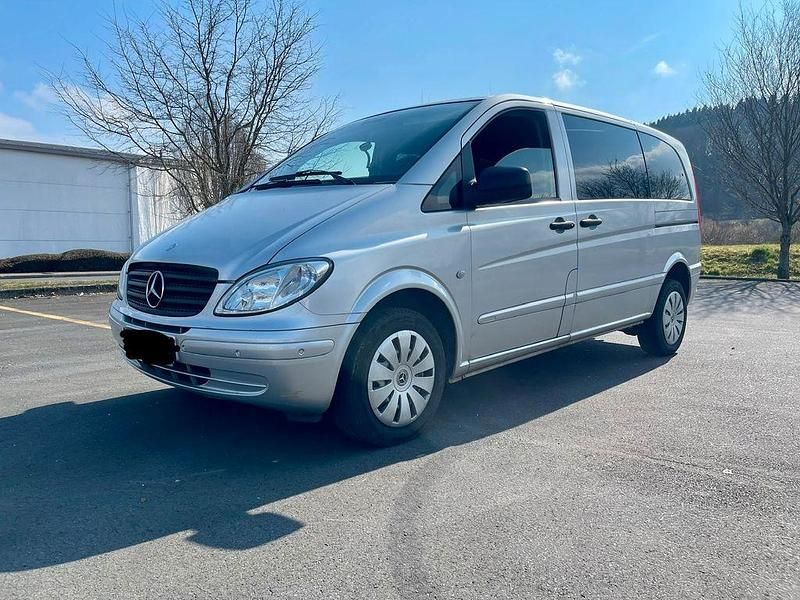 Gebraucht Mercedes Vito 116 PS (85 kW) 2010 Silber Van