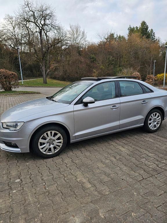 Gebraucht Audi A3 Attraction 150 PS (110 kW) 2014 Silber Limousine