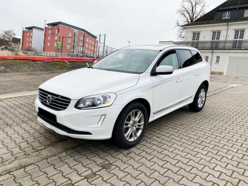 Verkauft Volvo XC60 Leder Automatik, gebraucht 2015, 77.000 km in Niederau