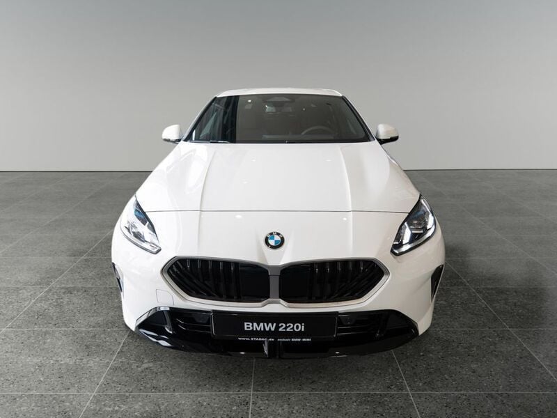 Gebraucht BMW 220 Performance 156 PS (114 kW) 2025 Weiß Limousine