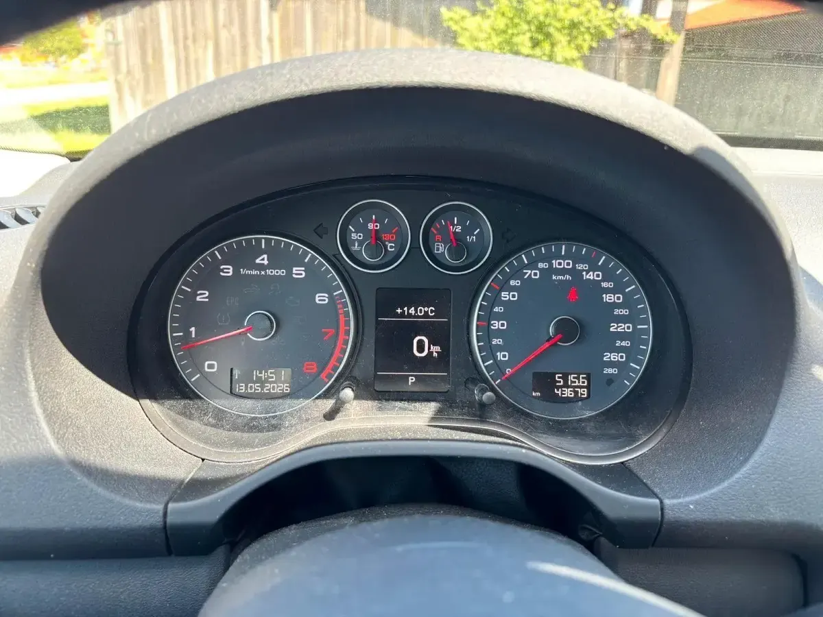 Używany Audi A3 Ambiente 105 KM (77 kW) 2012 Szary Hatchback
