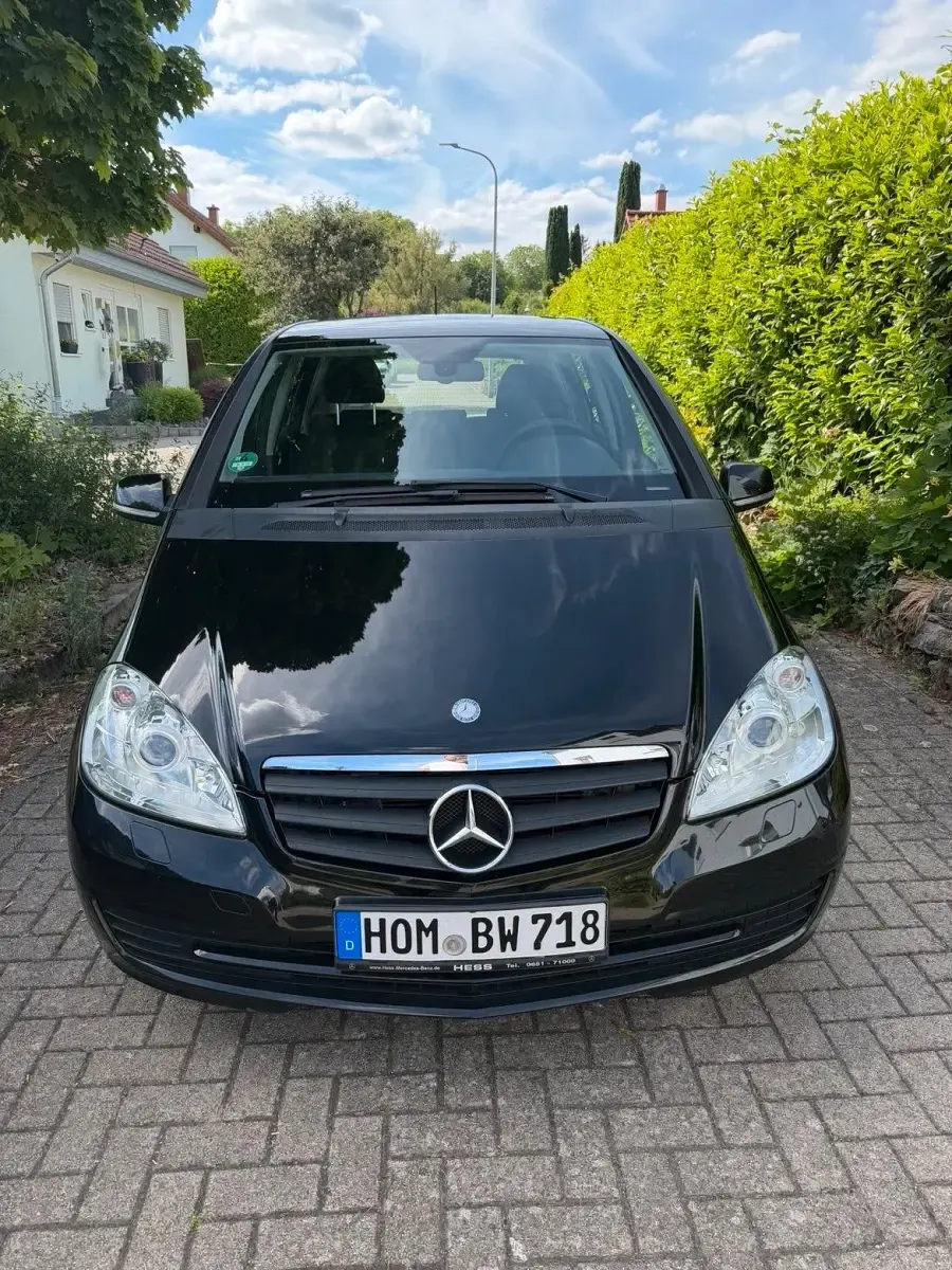 Gebraucht Mercedes A160 82 PS (60 kW) 2010 Schwarz Kleinwagen