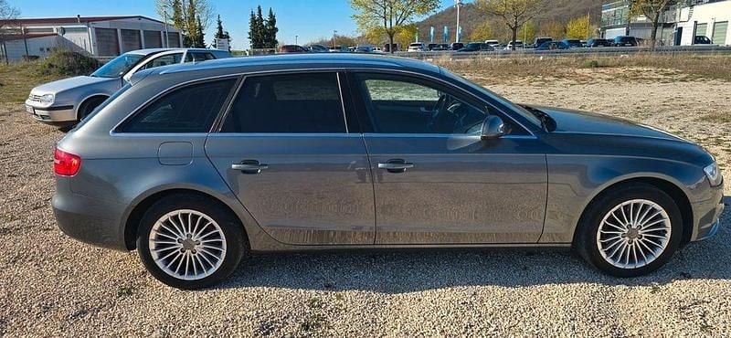 Gebraucht Audi A4 Attraction 120 PS (88 kW) 2014 Grau Kombi